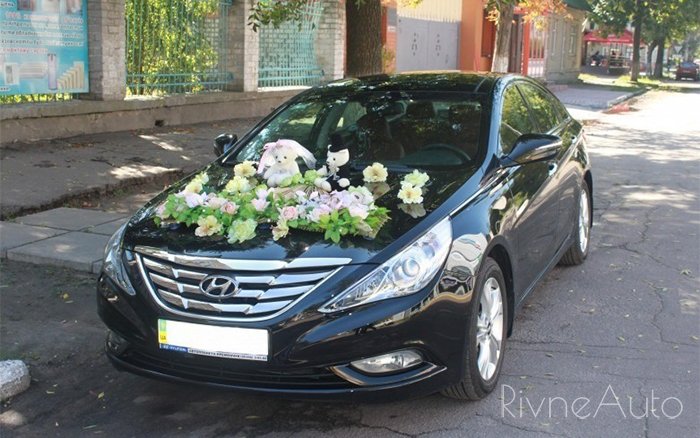 Аренда Hyundai Sonata на свадьбу Рівнe